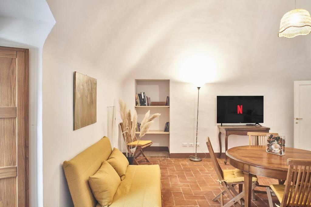 Апартаменты Palazzo Celsi Pollini Duomo Casa Emma Сиена Экстерьер фото